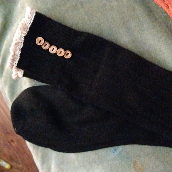 Lace Trim Over The Knees Socks - Picture 2 of 2